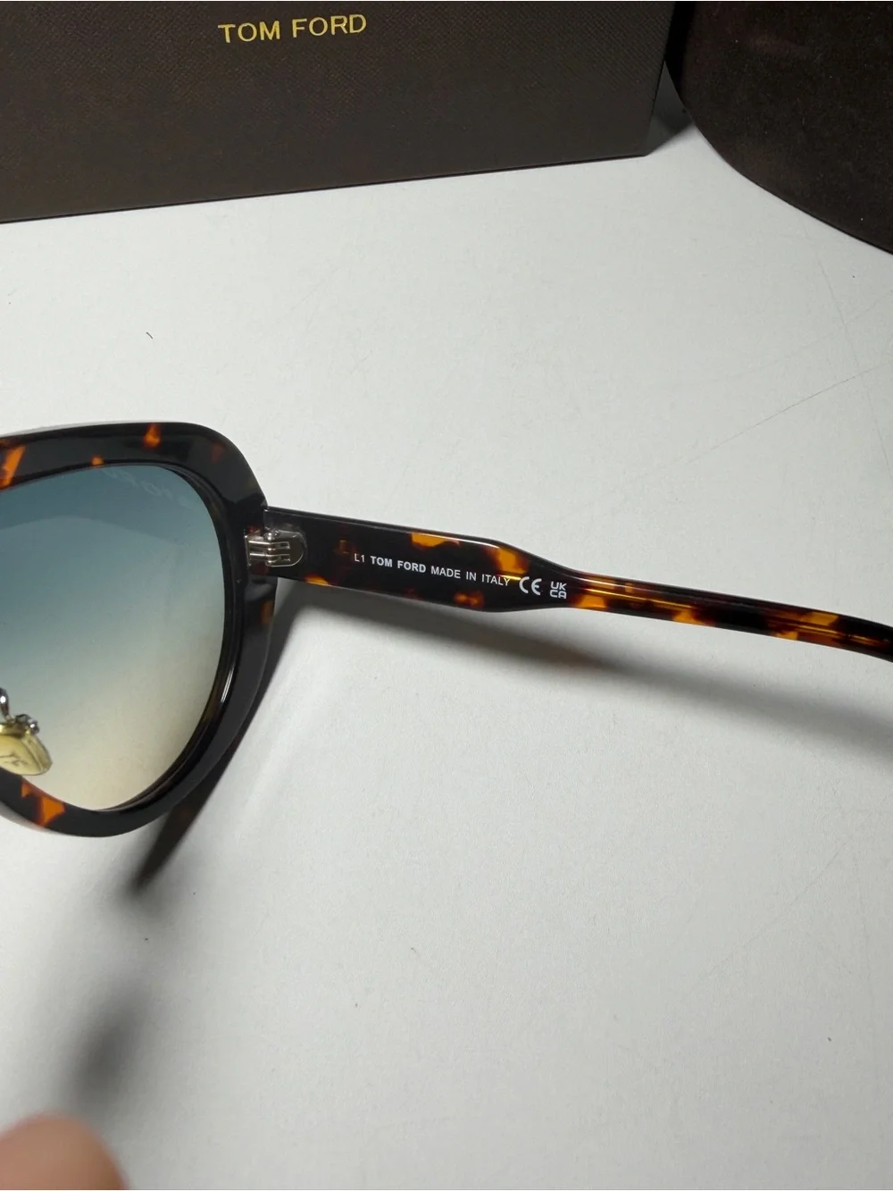 Tom Ford Tortoiseshell Aviator Sunglasses with Blue-to-Beige Gradient Lenses